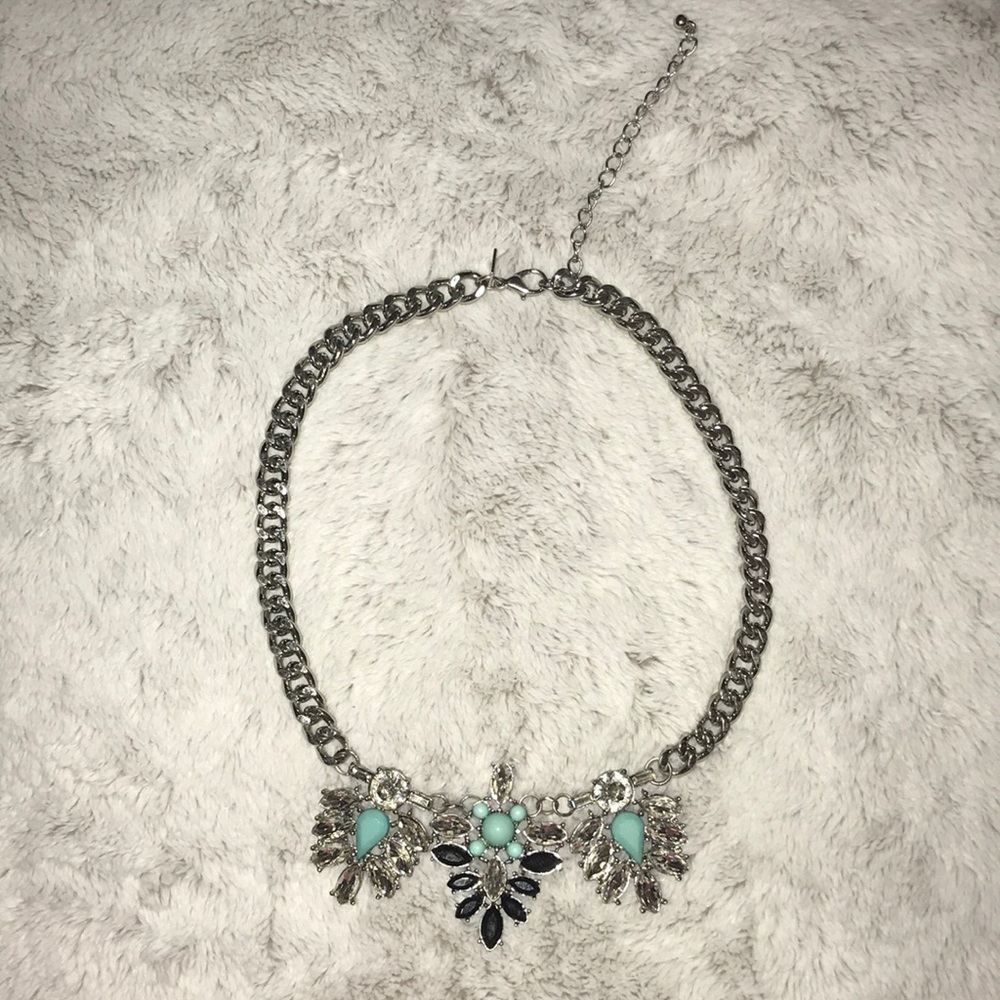 Statement necklace